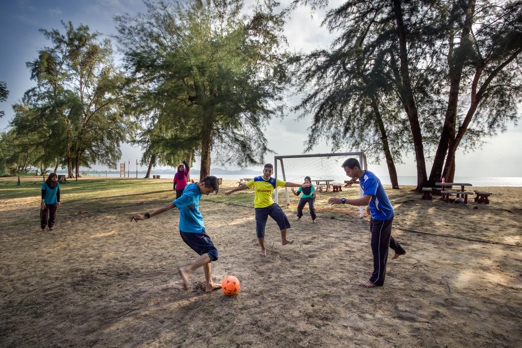  Suria Cherating Beach Resort  