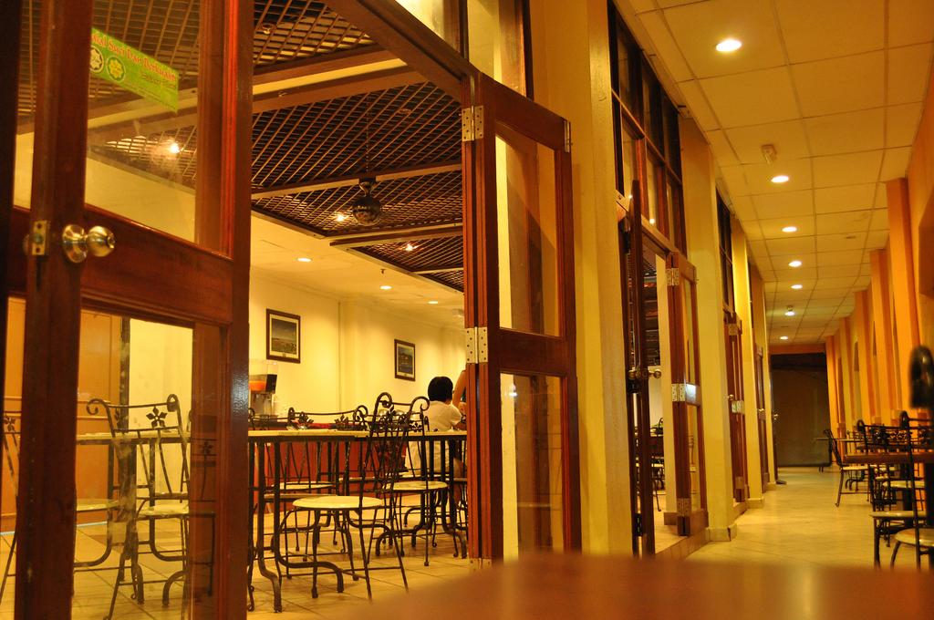  Suria Cherating Beach Resort  