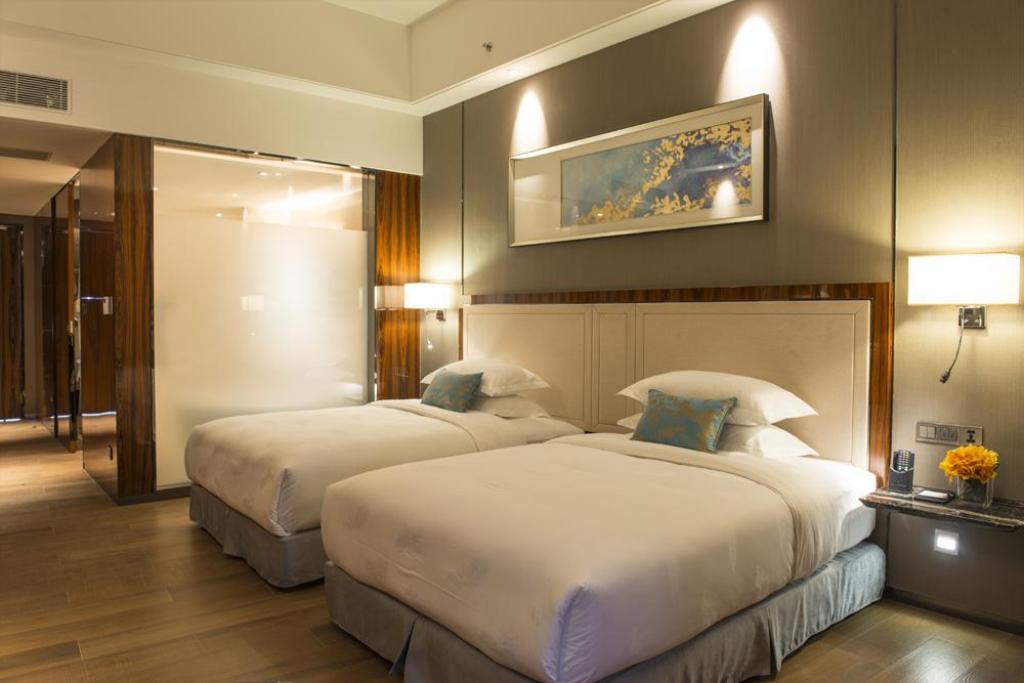 Forest City Marina Hotel